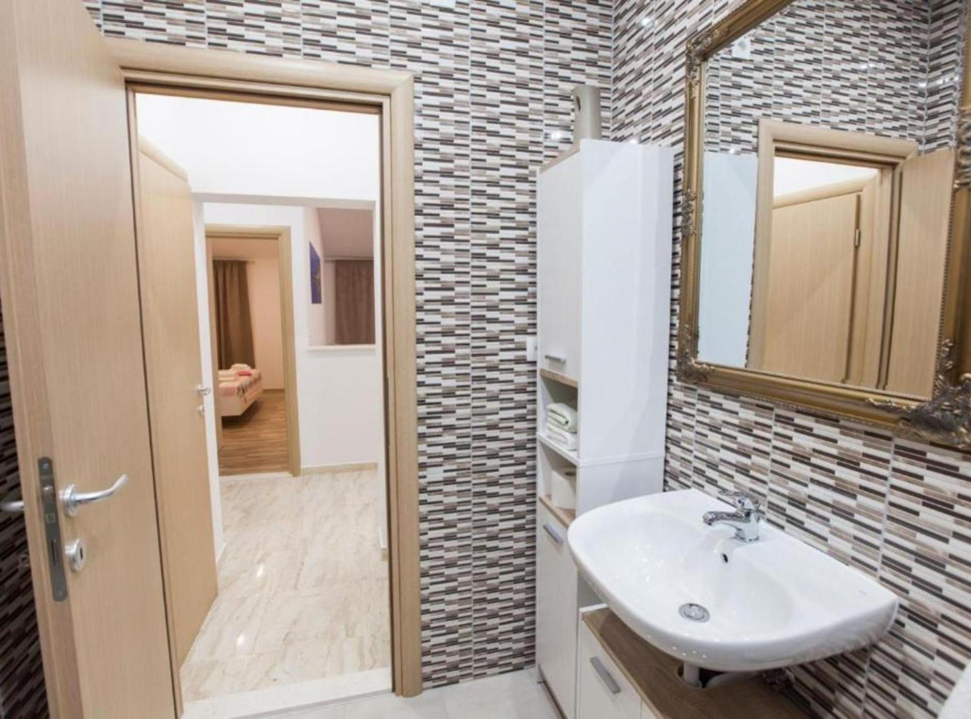 Apartment Dalmatia Kastela Ngoại thất bức ảnh