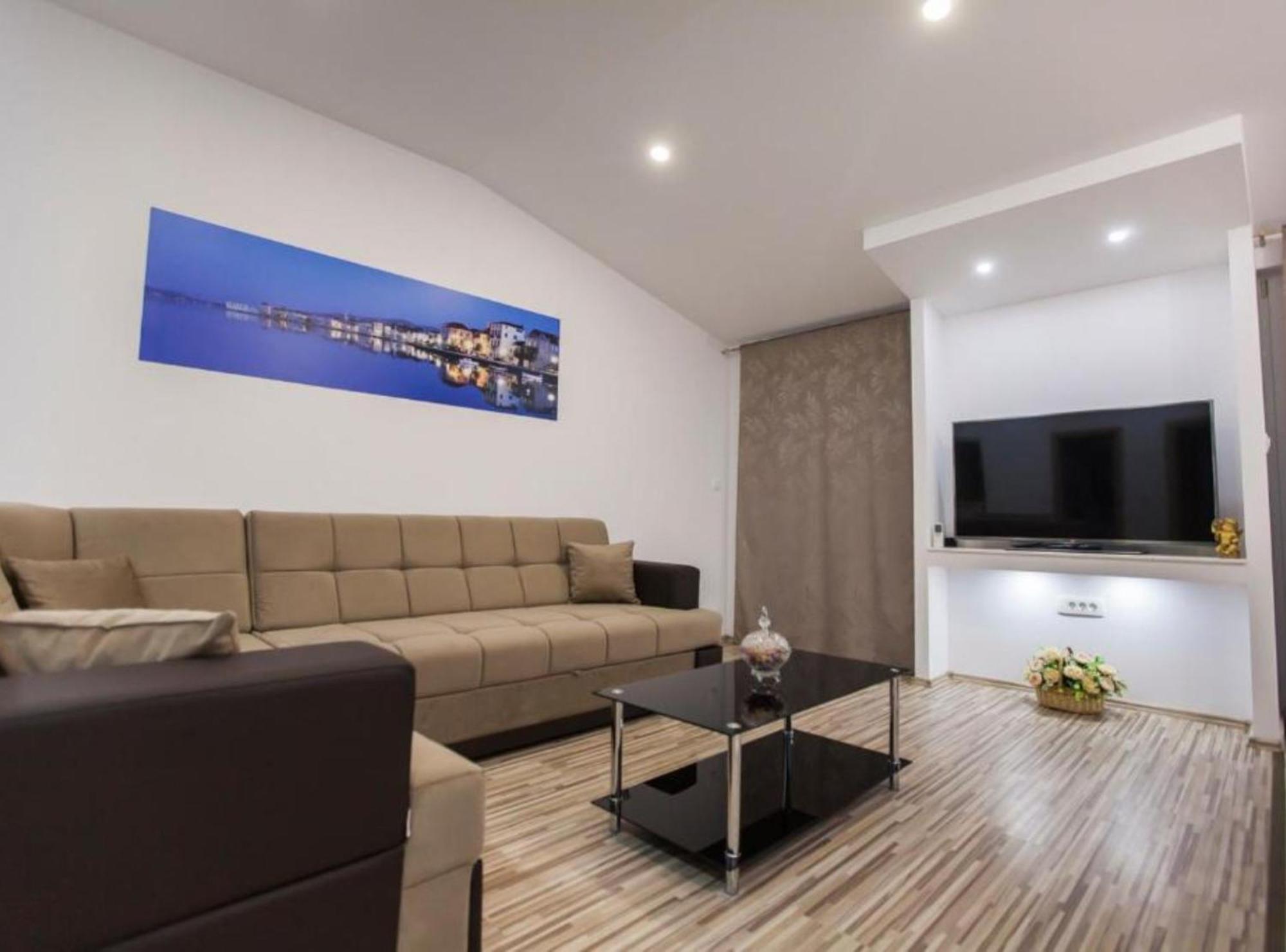 Apartment Dalmatia Kastela Ngoại thất bức ảnh