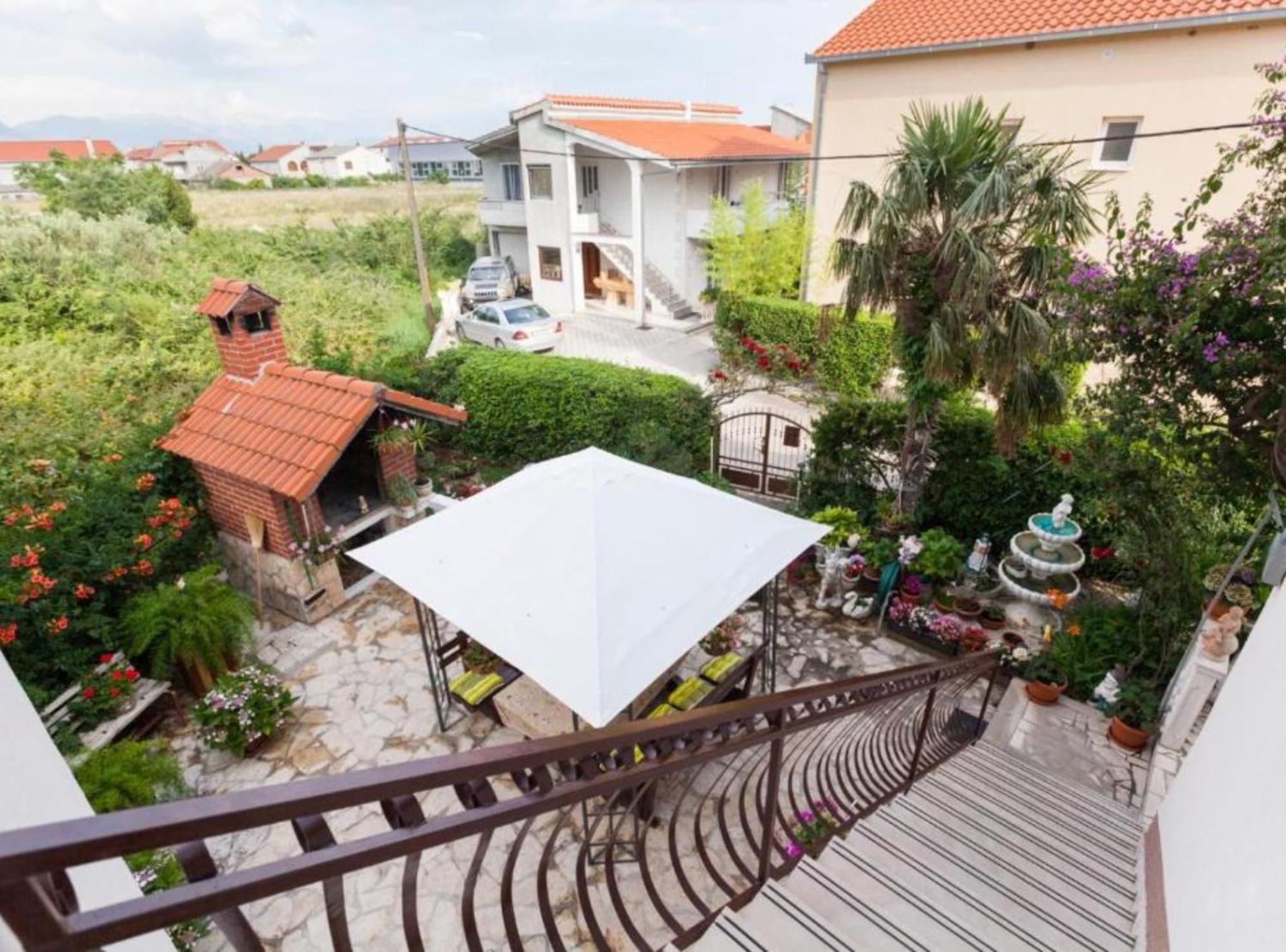 Apartment Dalmatia Kastela Ngoại thất bức ảnh