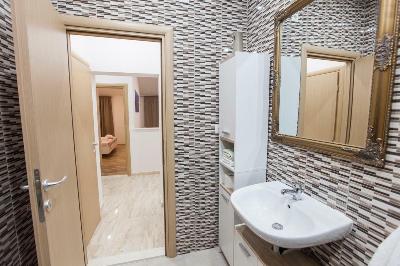 Apartment Dalmatia Kastela Ngoại thất bức ảnh