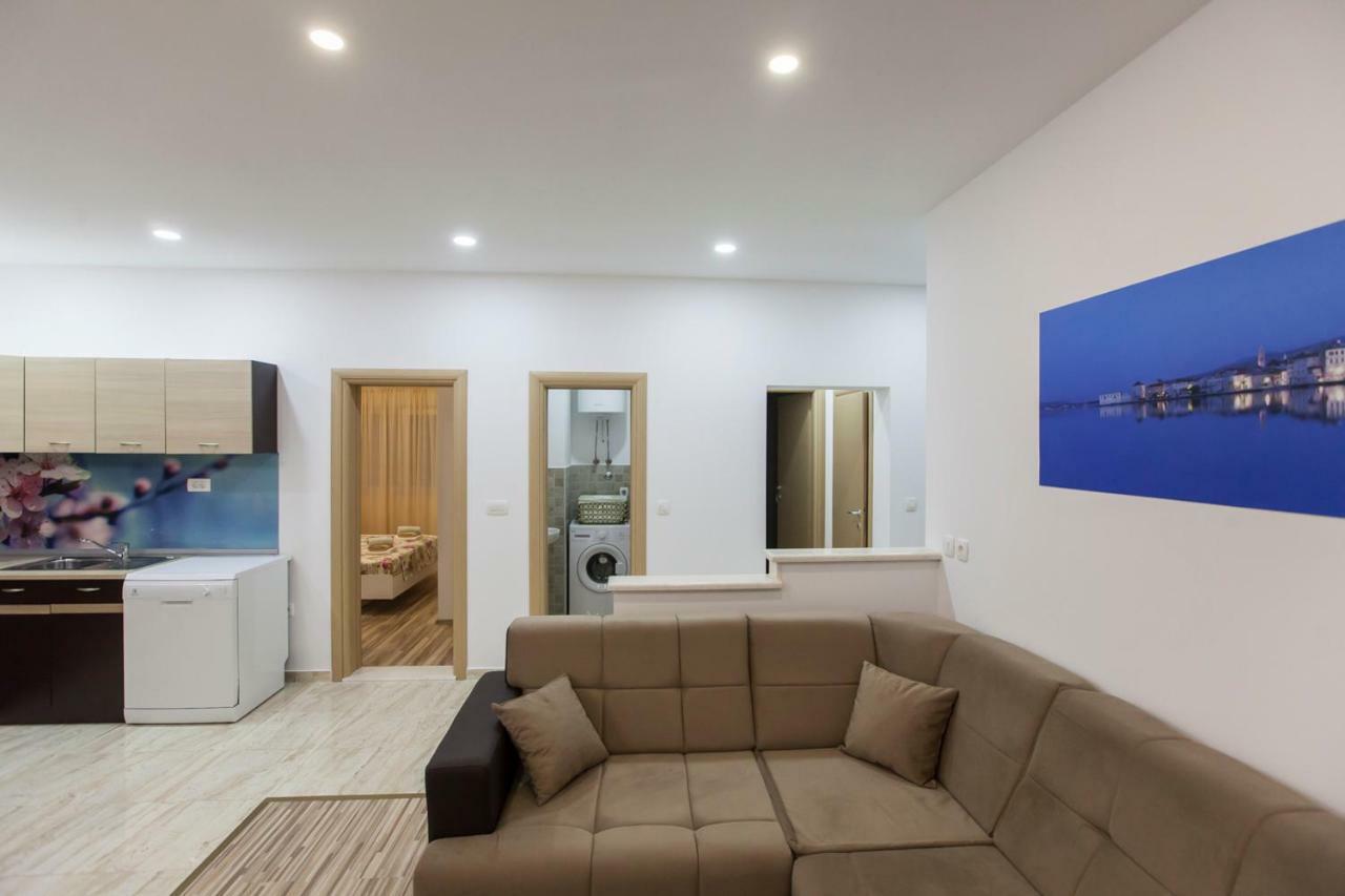 Apartment Dalmatia Kastela Ngoại thất bức ảnh